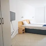 招待所 